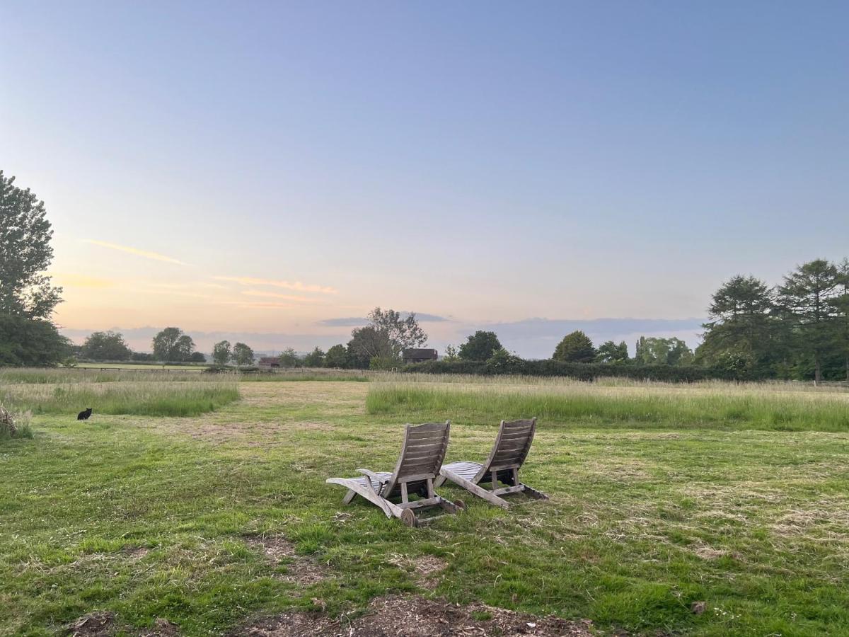 Вилла The Honeypot At Newlands In Bury Bury  Экстерьер фото